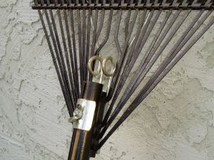 sturdy rake details