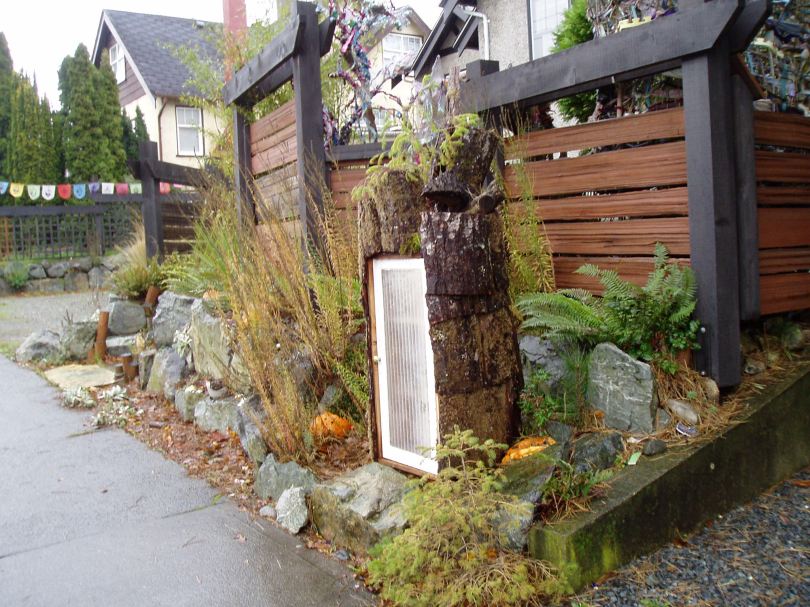 funky front yard, Victoria, Vancouver Island, BC, Pacific Northwest