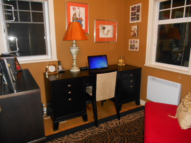 2nd second BR bedroom or office Carriage House rental Mt. Tolmie Victoria