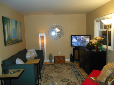 living room Carriage House rental Mt. Tolmie Victoria