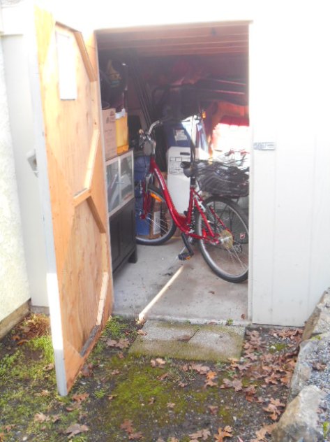 storage below sun deck Carriage House rental Mt. Tolmie Victoria